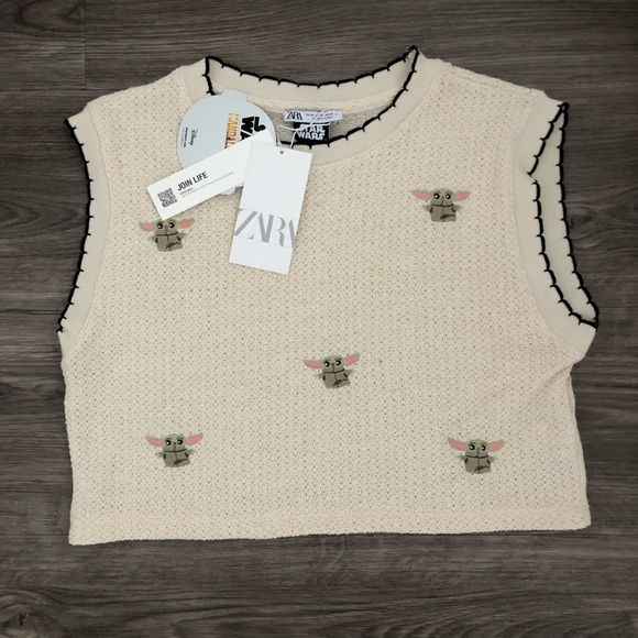 Limited edition knit baby yoda top - Picture 1 of 4